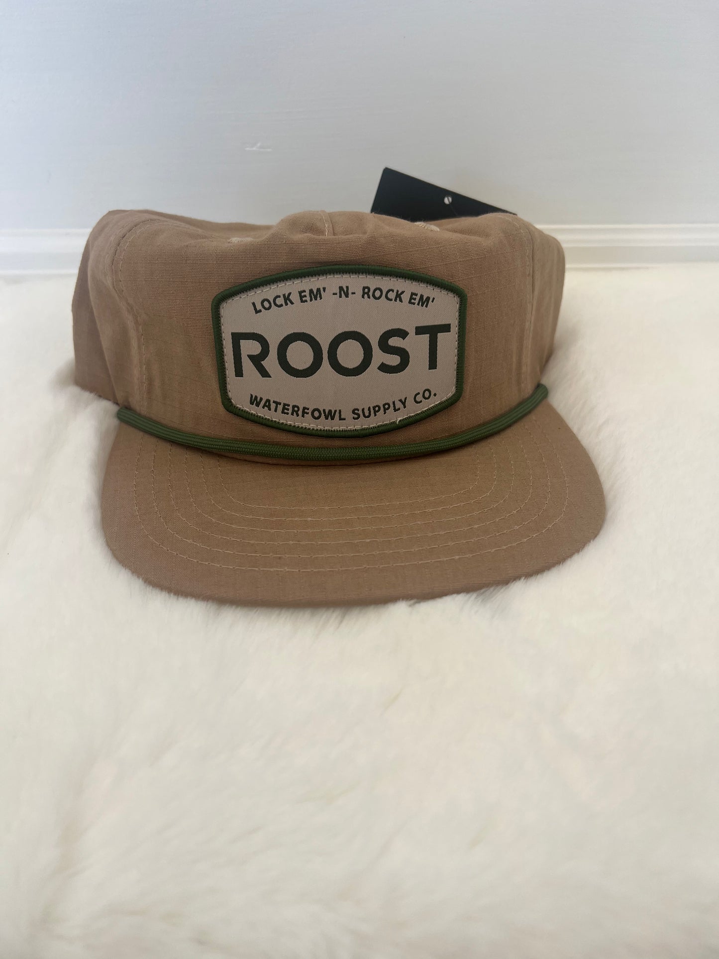 Roost rope hat